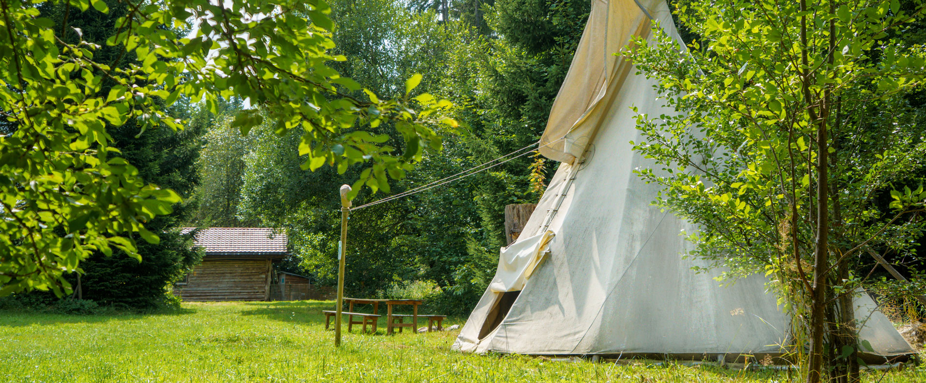Camping-Creux-des-biches-Tipi02-HDR